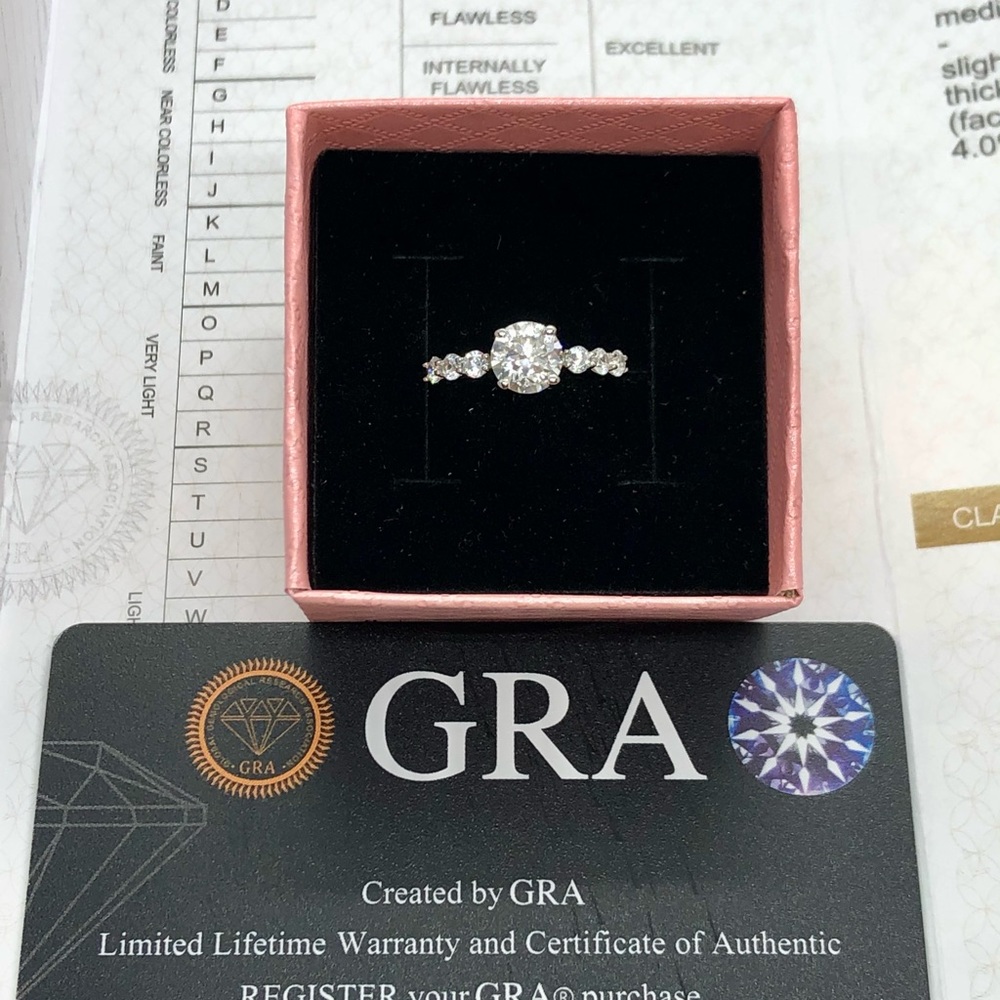 1ct  moissanite diamond ring with Certificate